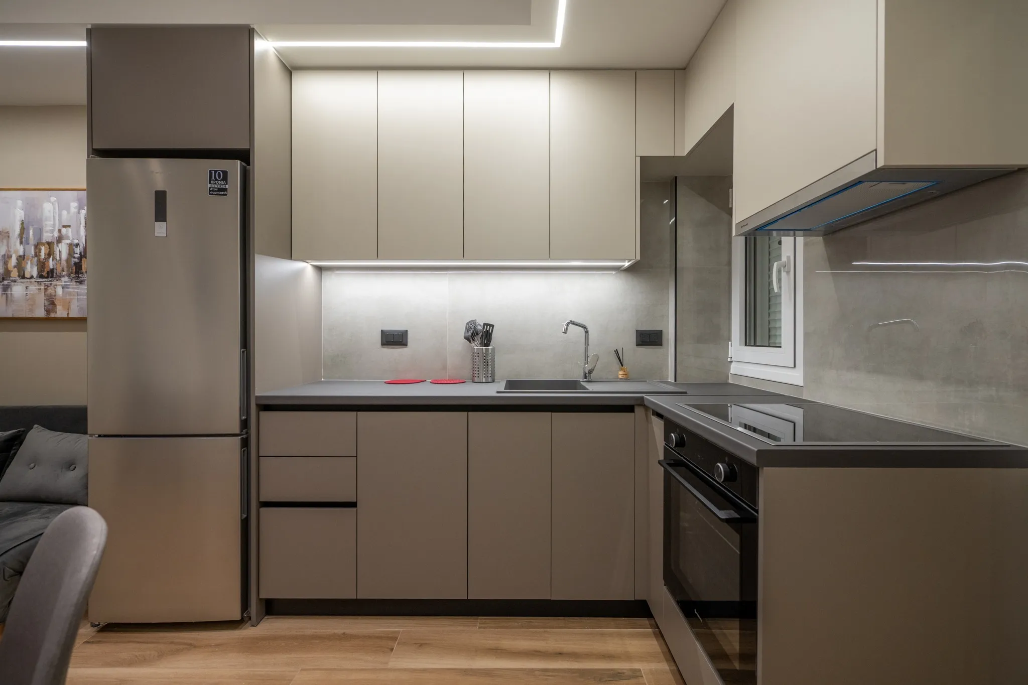 listing card gallery