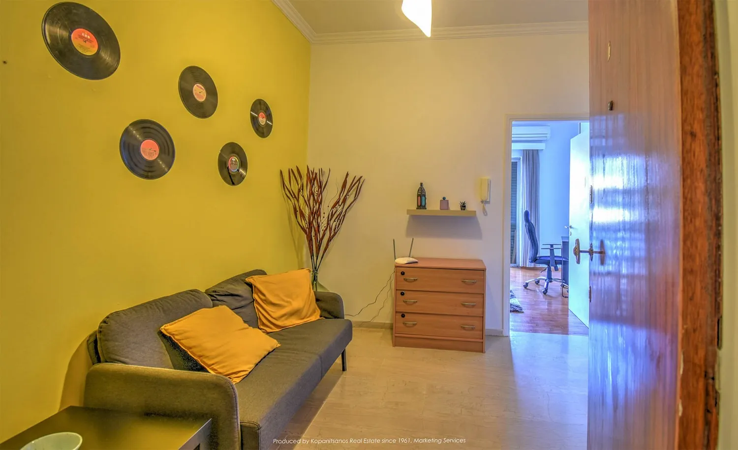 listing card gallery