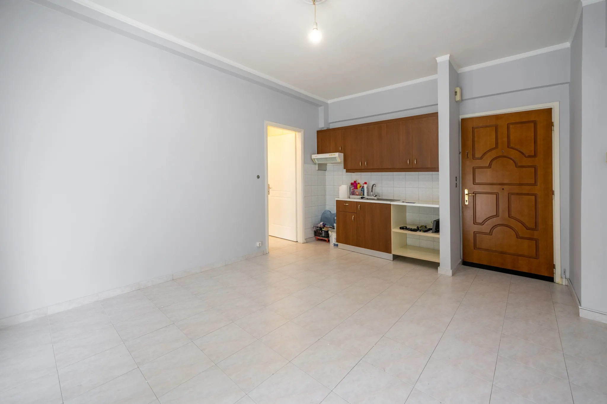 listing card gallery