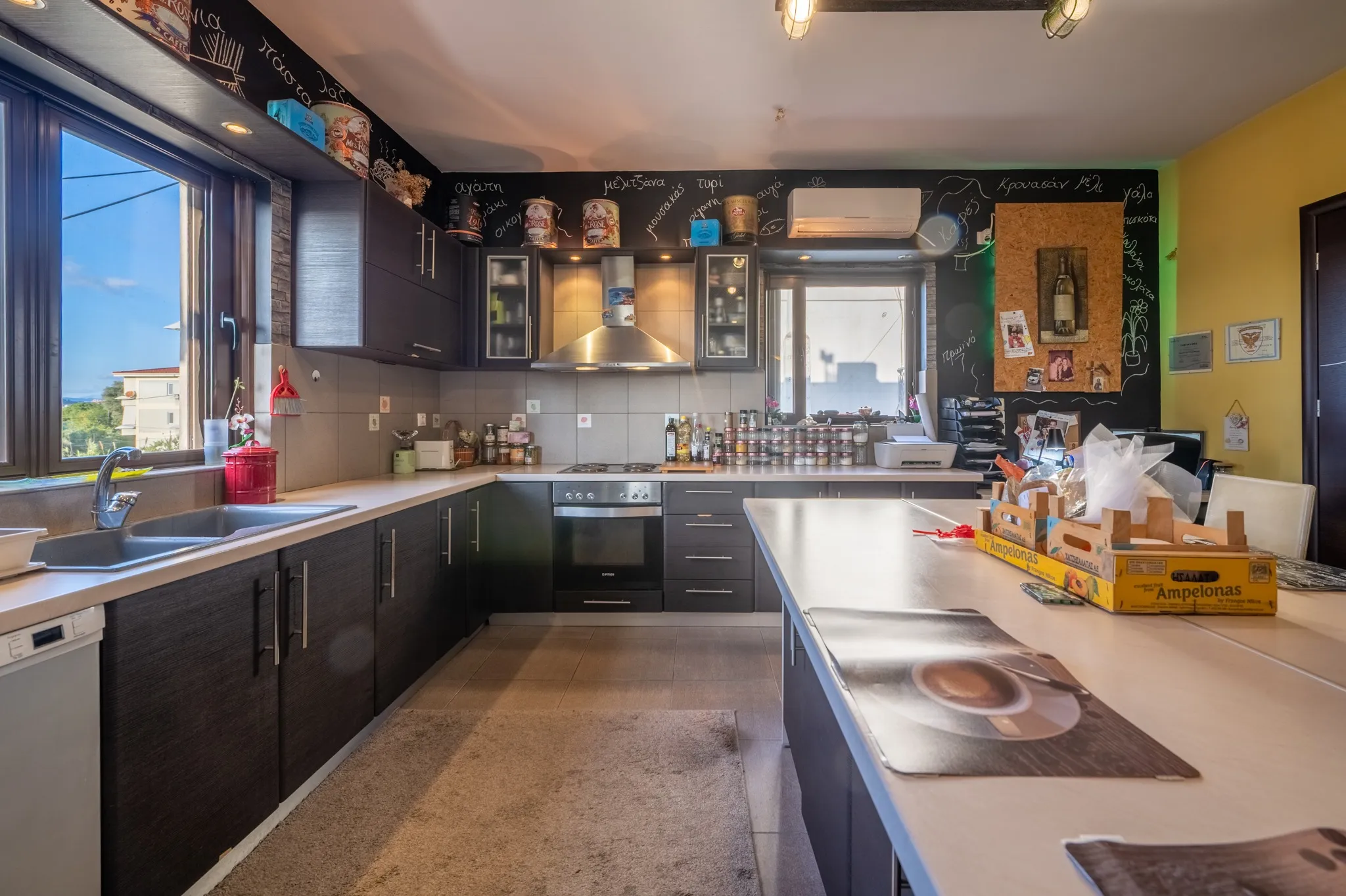 listing card gallery