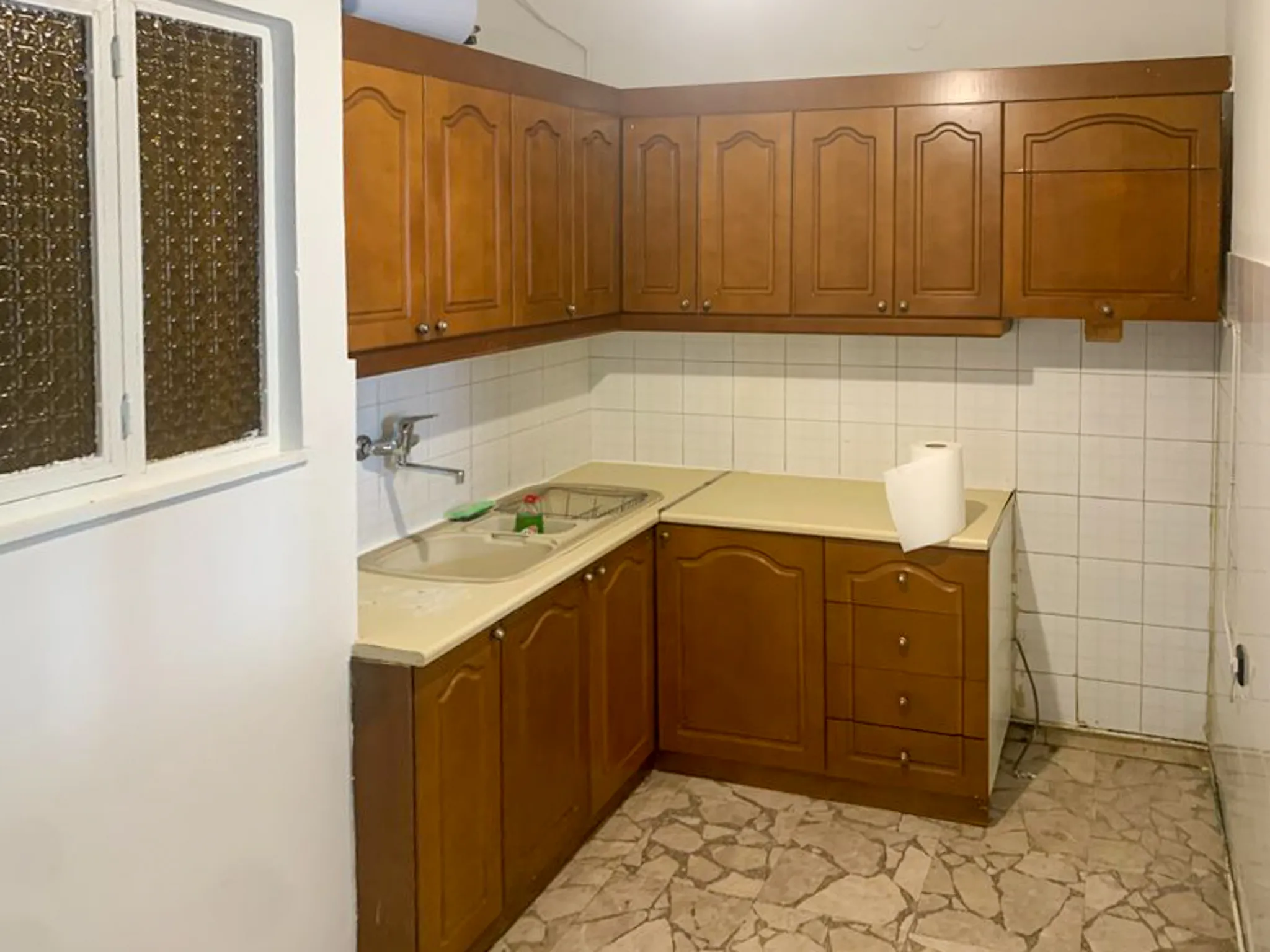 listing card gallery